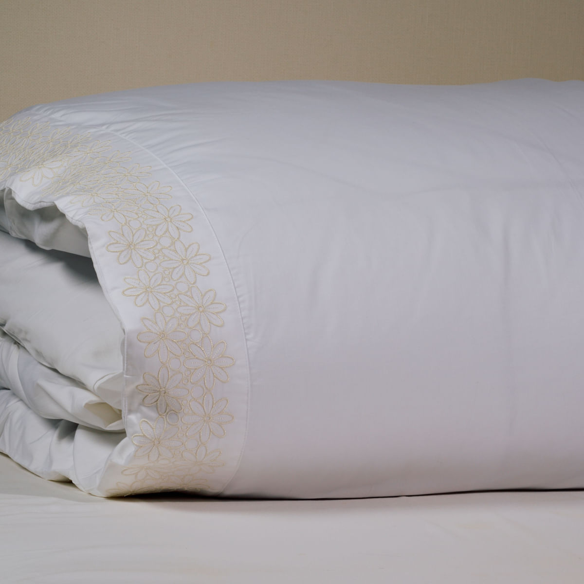 Capa de Edredom Margarida Branco 001.jpg